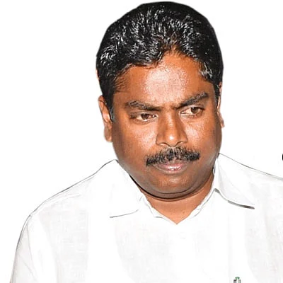 அமைச்சர் பெஞ்சமின்