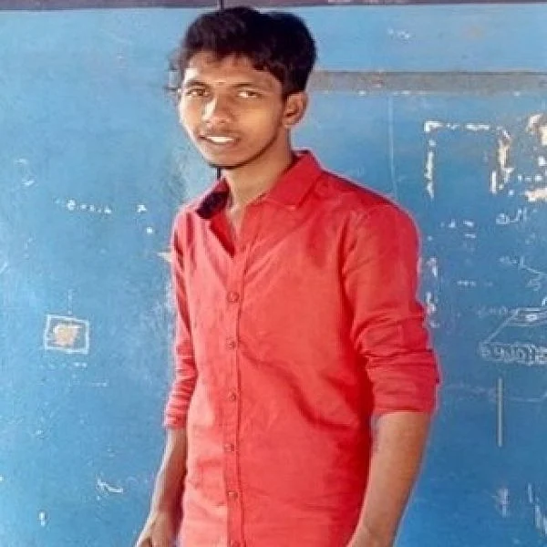 காவிரி நீர் உரிமைக்காகத் தன்னுயிர் தந்த விக்னேஷின் முதலாமாண்டு நினைவு நாள் இன்று !