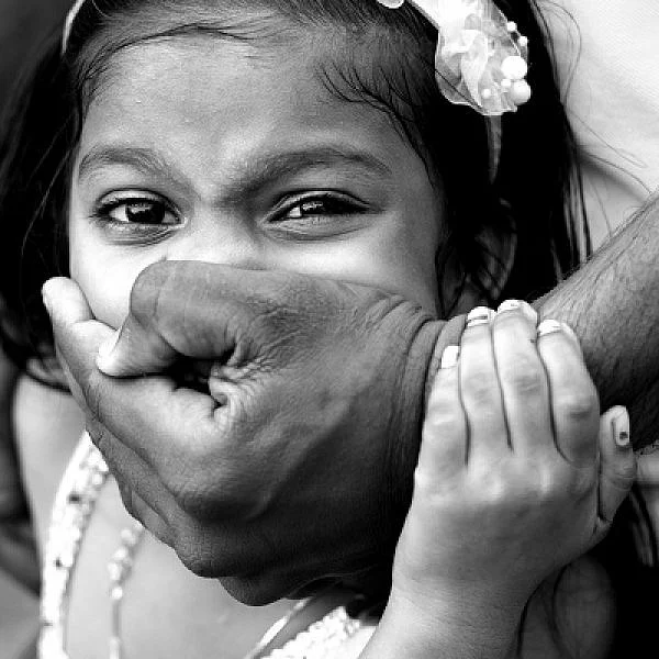 தொடரும் வாட்ஸ் அப் வதந்திகள்..! -பறிபோனது மேலும் ஓர் உயிர்