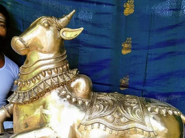 `வினைகள் தீர்க்கும் வியாழக்கிழமை பிரதோஷம்’ -குருவாய் அருளும் நந்திதேவர்