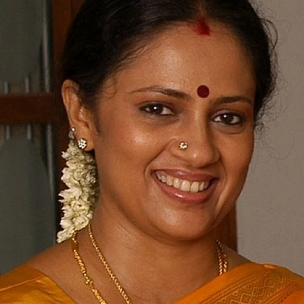 "இந்தக் கேள்விக்குப் பதில் சொல்லி மீம்ஸ் கன்டன்ட் கொடுக்க மாட்டேன்!" - லட்சுமி ராமகிருஷ்ணன்