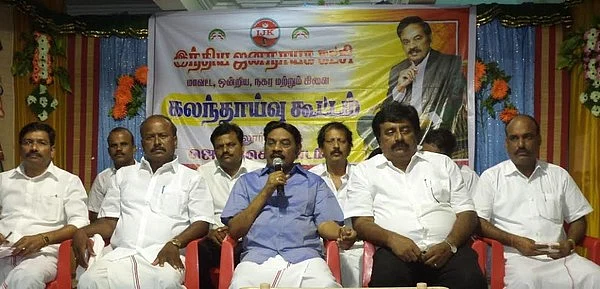 அம்மா உணவகம், குடும்ப உறவை கெடுக்கும் திட்டம்: பாரிவேந்தர் பகீர்!