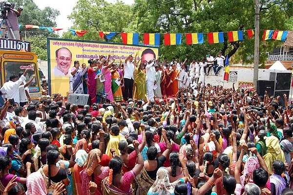 'வெடிச்சு போற கிரைண்டர், ஓடாத ஃபேன், ஷாக் அடிக்கிற மிக்ஸி!'