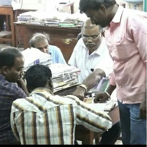 மாநகராட்சி அதிகாரியைச் சிக்கவைத்த ரூ.40,000 லஞ்சம்!