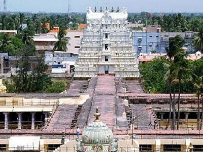 கொரோனா அலர்ட்: மதுரையில் இந்த கோயில்களில் ஆக்.8 வரை பக்தர்களுக்கு அனுமதி மறுப்பு!