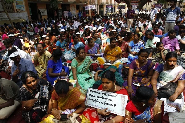 `அமைச்சருடனான பேச்சுவார்த்தையில் உடன்பாடு!’ - இடைநிலை ஆசிரியர்கள் போராட்டம் வாபஸ்