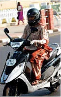 ஹெல்மெட் உயிர் காக்கும் நண்பன்!