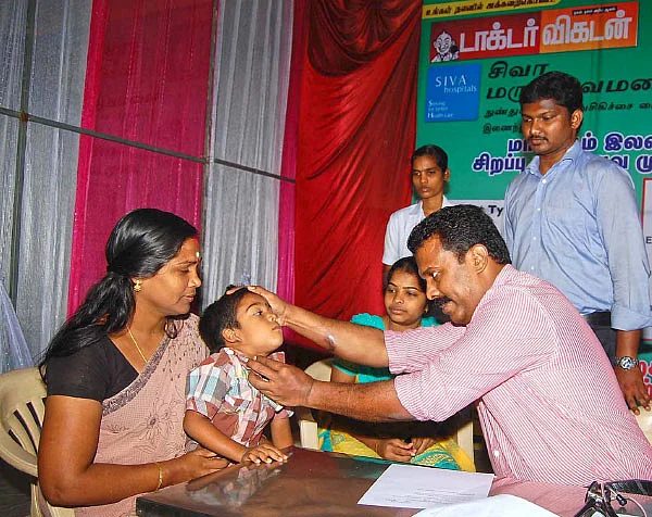 என்ன சிகிச்சை என்று தெரியாமல் தவித்த பெற்றோர்!