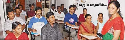 சாதனை சிகரத்தில் ஒரு சாதாரண மனுஷி !