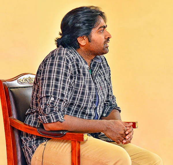 விகடன் பிரஸ்மீட்: “மரணத்தை மறந்துட்டு இஷ்டத்துக்கு ஆடுறாங்க!” - விஜய் சேதுபதி