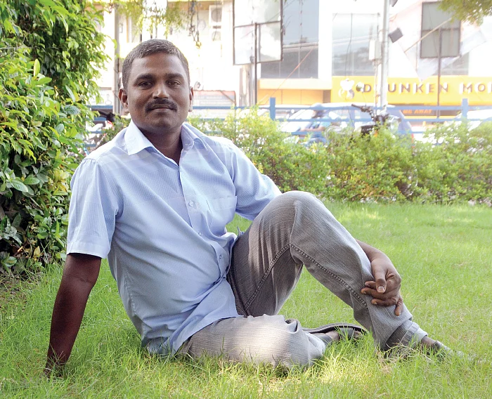 “இலங்கையில் இனப்போர் தொடர்கிறது!” - சண்மாஸ்டர் பேட்டி
