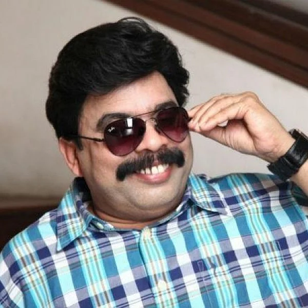 நடிகர் `பவர் ஸ்டார்' சீனிவாசன் திடீர் மாயமான பின்னணி!