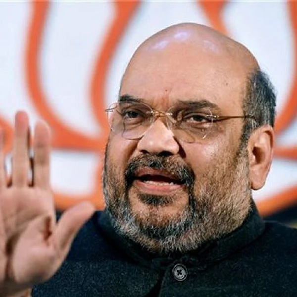 `வரவேற்புப் பேனர்களுக்கிடையில் #GoBackBJP ஃப்ளெக்ஸ்!’ - அமித் ஷாவைக் கடுப்பேற்றிய திரிணாமுல் காங்கிரஸ்
