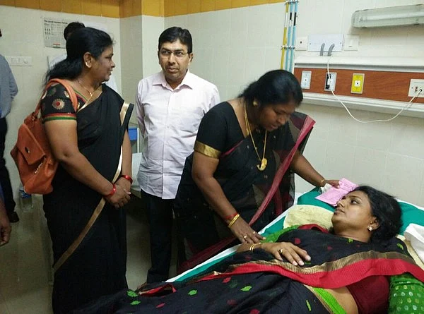 ஆந்திரா மருத்துவமனையில் நடிகை ரோஜா திடீர் அனுமதி!