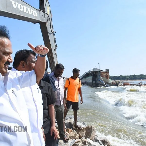 `காய்ச்சல் சொல்லாமல் வருது; கமிஷன் சொல்லிக்கொண்டு வருது' - முதல்வர் மீது மு.க.ஸ்டாலின் சாடல்