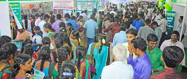 பல்லாயிரக்கணக்கான பார்வையாளர்கள்...பட்டையைக் கிளப்பிய பசுமை விகடன் அக்ரி எக்ஸ்போ 2015