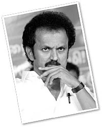 ''ஸ்டாலினை ஆண்டவன் மன்னிக்கட்டும்!''