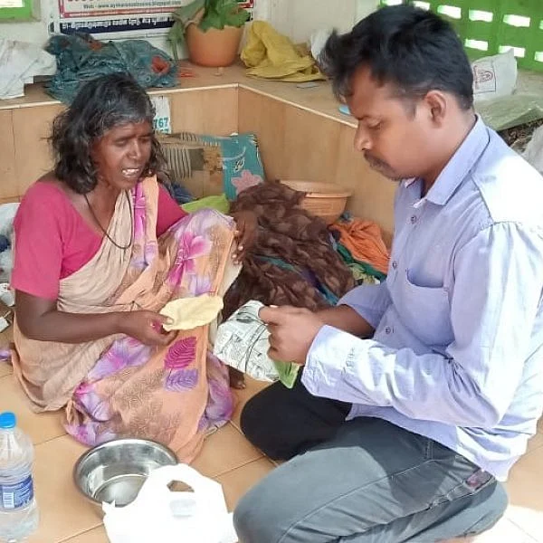 உறவுகளால் தவிக்கவிடப்பட்ட தாய்... ஆதரவு தந்த அன்பின் மனிதர்கள்!