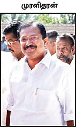 பங்களா... சிகரெட்... உயர்தர உணவு!