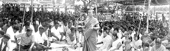 மீனவர்களை விரட்டும் மின் நிலையங்கள்!