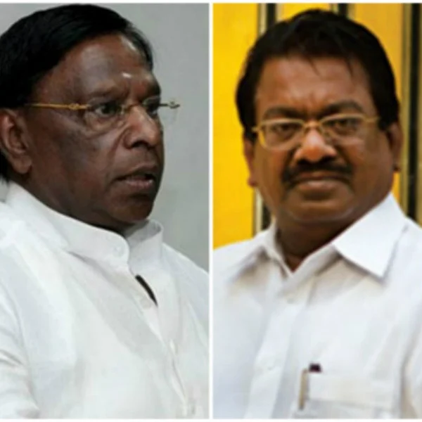 டெல்லியில் போராடும் தமிழக விவசாயிகளுக்கு, புதுச்சேரி முதல்வர் நேரில் ஆதரவு