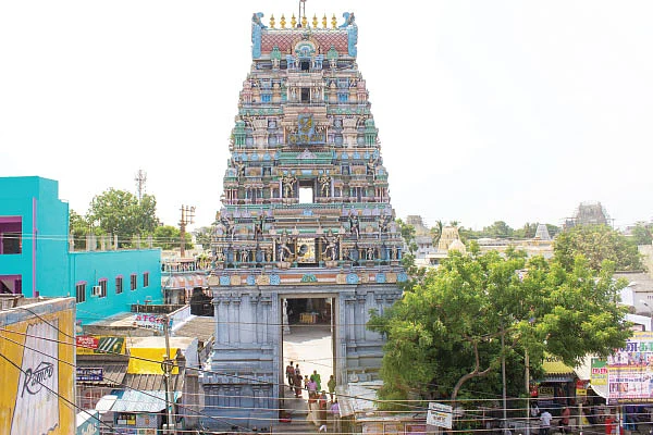 வழிகாட்ட வந்தான் வடிவேலன்!