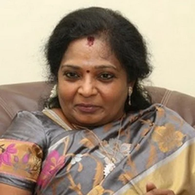 வயல்காட்டு பொம்மைகள் என்றதும் செயல்காட்டும் வீரர்களாக மாறியிருக்க வேண்டும்! தமிழிசை