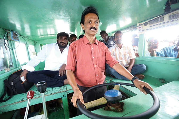 உங்களுக்கும் இப்படித் தெரியுதா?