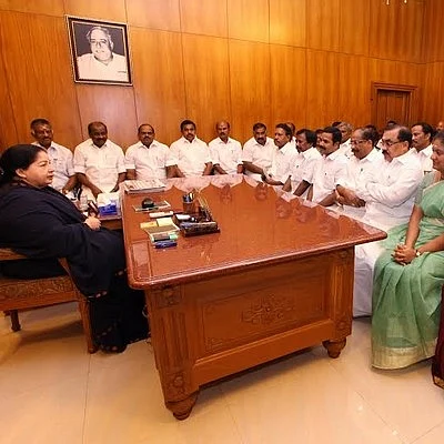தலைமைச் செயலகம் எப்போது அதிமுக அலுவலகமாக மாறியது? ராமதாஸ் காட்டம்