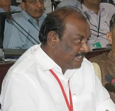 தமிழகத்தில் மதுவிற்பனை: நத்தம் விஸ்வநாதன் உள்ளிட்ட 14 பேர் மீது வழக்கு!