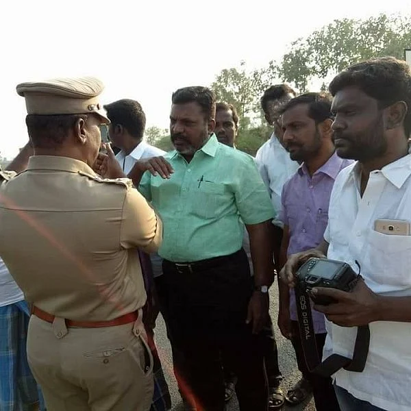 "ரத யாத்திரை... தமிழக அரசின் ஜனநாயகப் படுகொலை!" கொதிக்கும் அரசியல் களம்