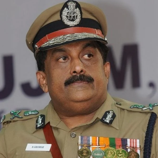 சென்னை முன்னாள் போலீஸ் கமிஷனர் ஜார்ஜுக்கு விசாரணை ஆணையம் சம்மன்!