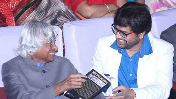 அப்துல்கலாம் இந்தியாவின் இன்னொரு தேசப்பிதா: நடிகர் விவேக் புகழஞ்சலி!