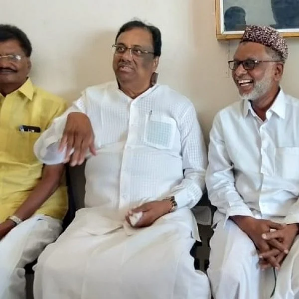 `விவசாய நிலம் இல்லை; 64 லட்சம் கடன் இருக்கு!'- வேட்பு மனுவில் ஈ.வி.கே.எஸ்.இளங்கோவன் தகவல்