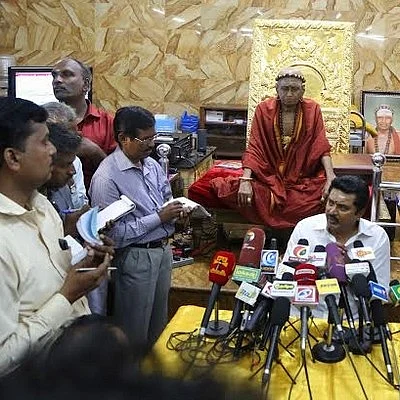 நடிகர் சங்க விவகாரத்தின் பின்னணியில் அரசியல் சதி : சரத்குமார் குற்றச்சாட்டு