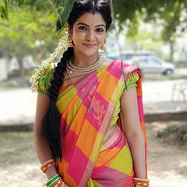``என் கல்யாணம் இப்படித்தான் நடக்கும்'' - `பாண்டியன் ஸ்டோர்ஸ்' சித்ரா!