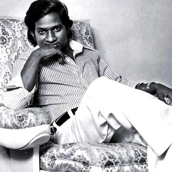 ``இளையராஜா சேர்த்த அந்த `ம்' பாடலை ஜம்முனு ஆக்கிடுச்சு!’’ - கவிஞர் மு.மேத்தா