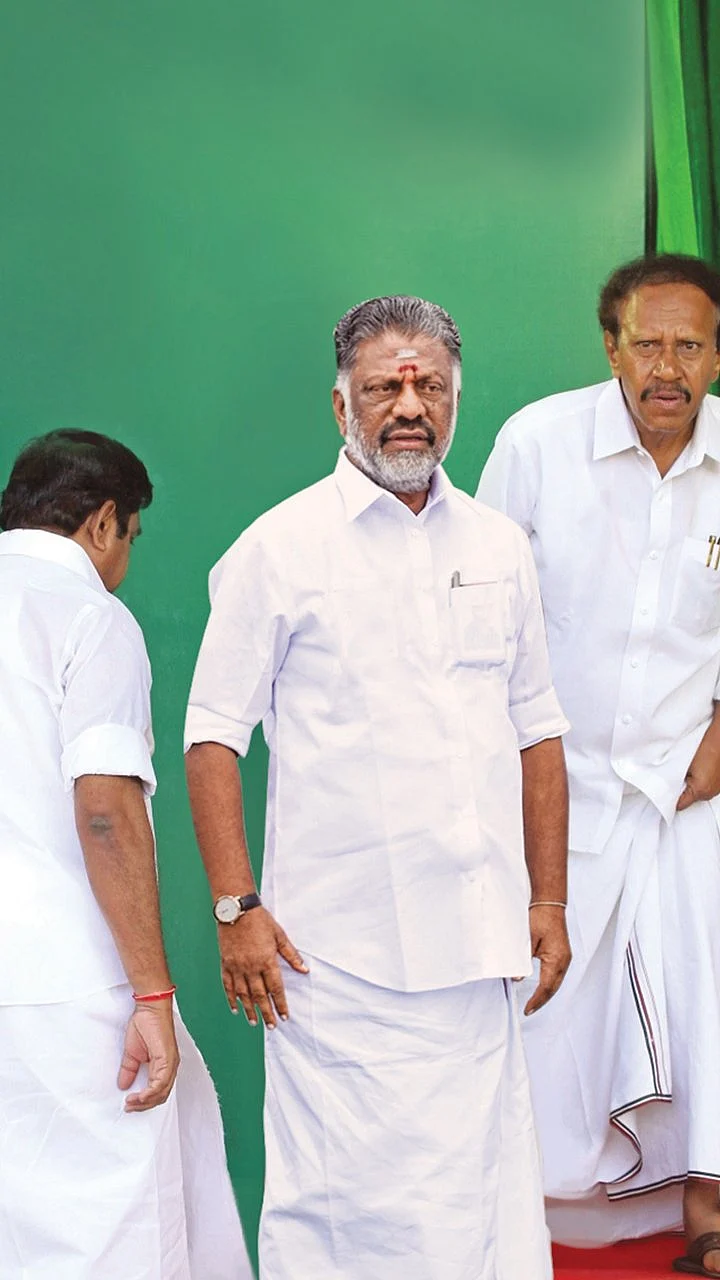 மிஸ்டர் கழுகு: உடைகிறதா அ.தி.மு.க? - தனி ரூட் தம்பிதுரை... குழப்பத்தில் ஓ.பி.எஸ்... இறுக்கத்தில் இ.பி.எஸ்...