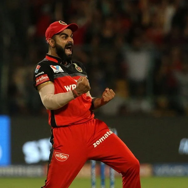 `உங்களுக்கு இந்த விருதைக் கொடுத்தே ஆகணும்!' - விராட் கோலியைச் சீண்டும் கிங்ஸ் லெவன் பஞ்சாப்