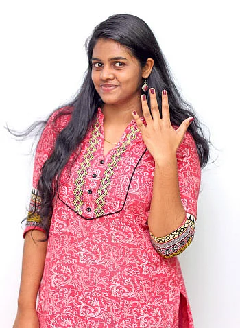 நகங்களுக்கு நல்ல நகப்பூச்சு!