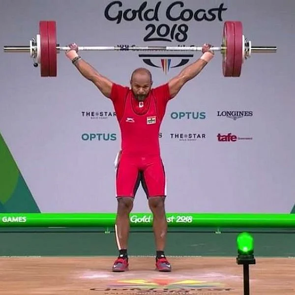 ''கால் வலியோடதான் தங்கம் ஜெயிச்சான்!''- நெகிழும் சதீஷ்குமார் அம்மா! #SathishSivalingam