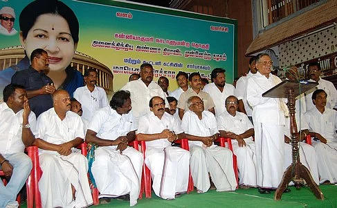 40 தொகுதிகளையும் கைப்பற்றினால் ஜெயலலிதா பிரதமர்: பண்ருட்டி ராமச்சந்திரன்