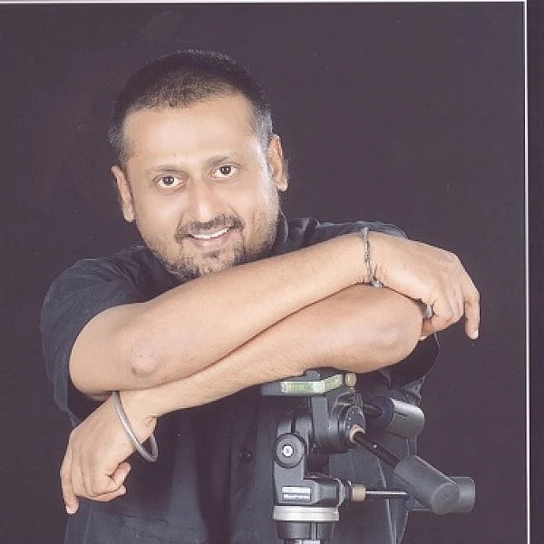 ஆக்ஸிடன்ட், மரண வேதனை, மன அழுத்தம்... `கில்லி’ இயக்குநர் தரணி மீண்டெழுந்த கதை! #LetsRelieveStress