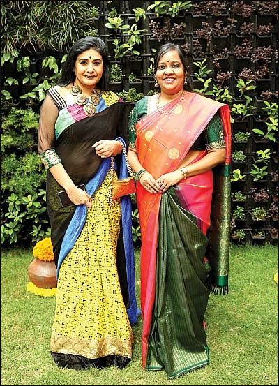 அமெரிக்கப் பெண்களுக்கும் கலம்காரி புடவைகள் பிடிக்கும்!