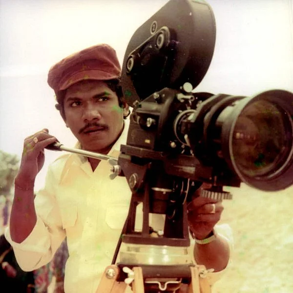 இவரிடம் காதல் வசப்படும், வயப்படும்..! பாரதிராஜாவின் ஆகச்சிறந்த காதல் காட்சிகள்