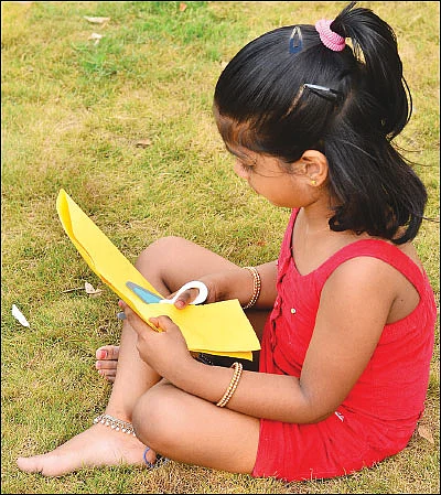 குழந்தைகளின் கவனிக்கும் திறனை அதிகரிக்கும் ஃபைன் மோட்டார் திறன்