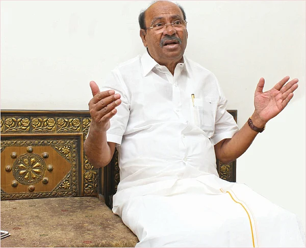 பயமுறுத்தும் பழைய பகை... மறக்காத தொண்டர்கள் - பதறும் ராமதாஸ்!