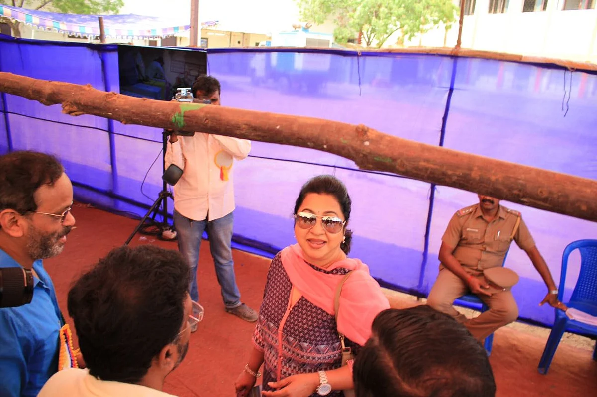 #LiveUpdates தயாரிப்பாளர் சங்க தேர்தல்: வெற்றியை குவித்த விஷால் அணியினர்!