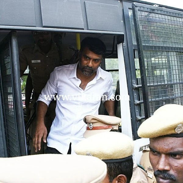 ராக்கெட் ராஜா நெல்லை நீதிமன்றத்தில் ஆஜர்!