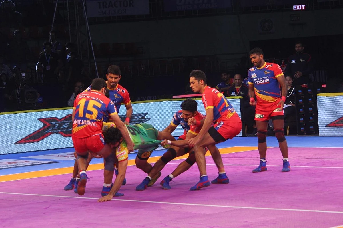 தத்தளிக்கும் தமிழ் தலைவாஸ்... சொந்த மண்ணில் சொதப்பல் ரெக்கார்டு! #ProKabaddi